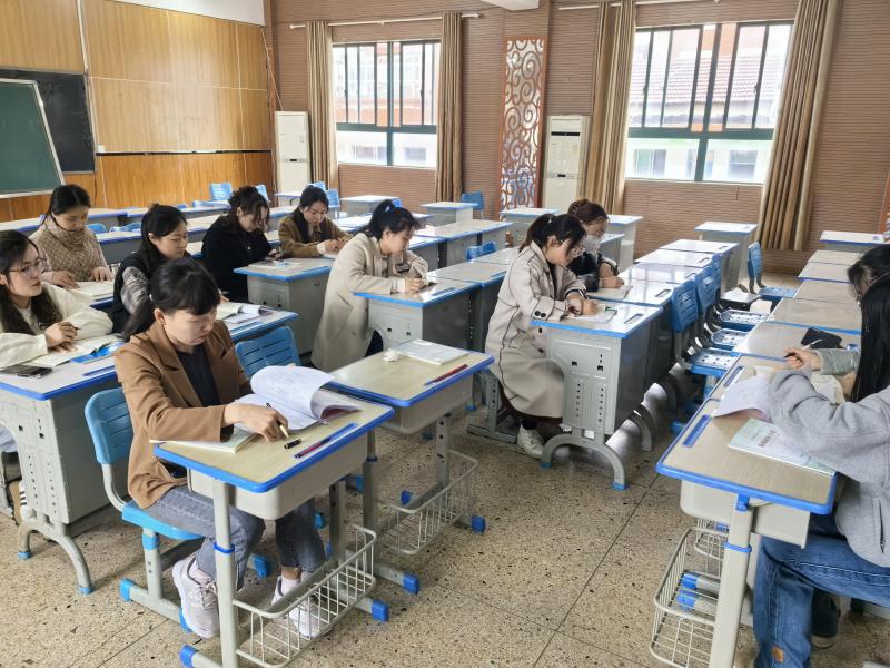 教研活动3.jpg