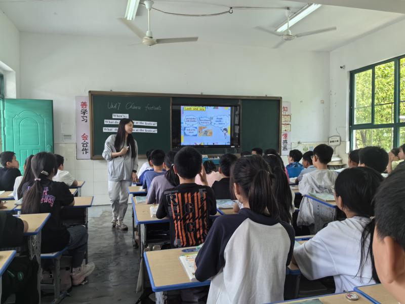上课照片2.jpg