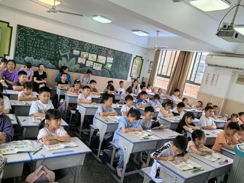 听课照片.jpg