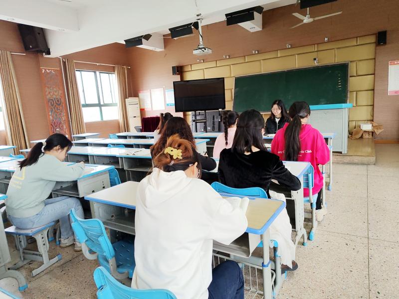 教研照片1.jpg
