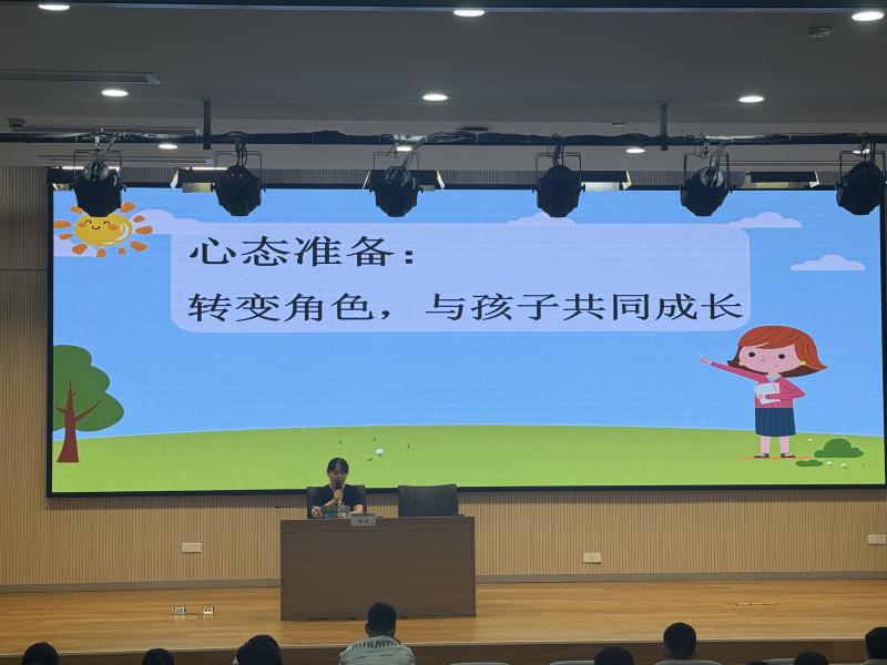 李菊老师.jpg